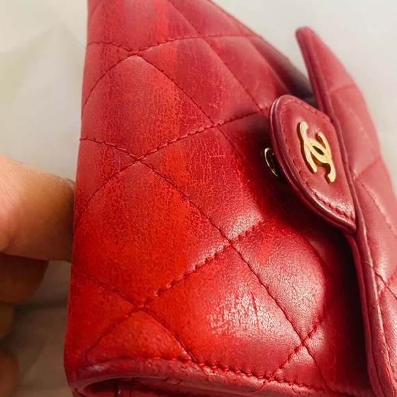 CHANEL Wallet Red Quilted Mini Bifold Leather - Picture 3 of 10